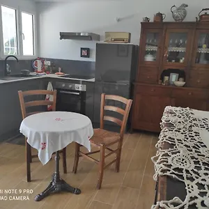  Hébergement de vacances T2 Apercu A Janas Completement Renove
